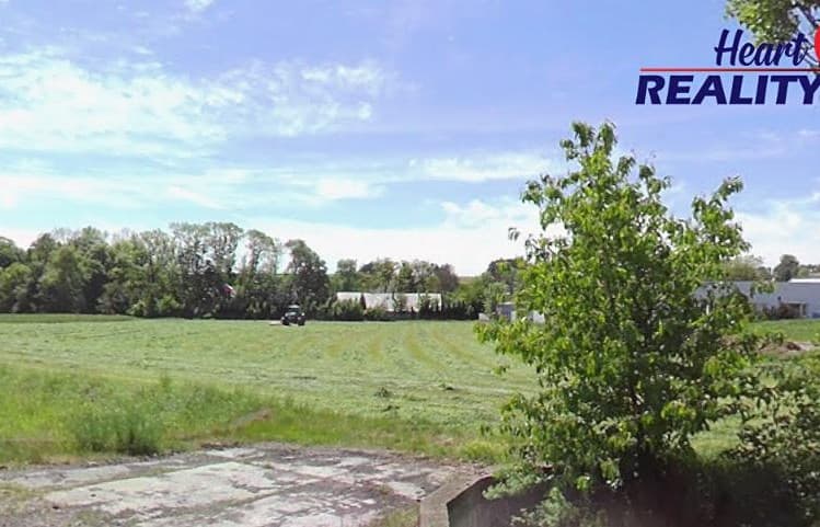 Prodej komerčního pozemku 7 386 m²