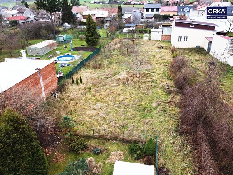 Pronájem zahrady 1 003 m²