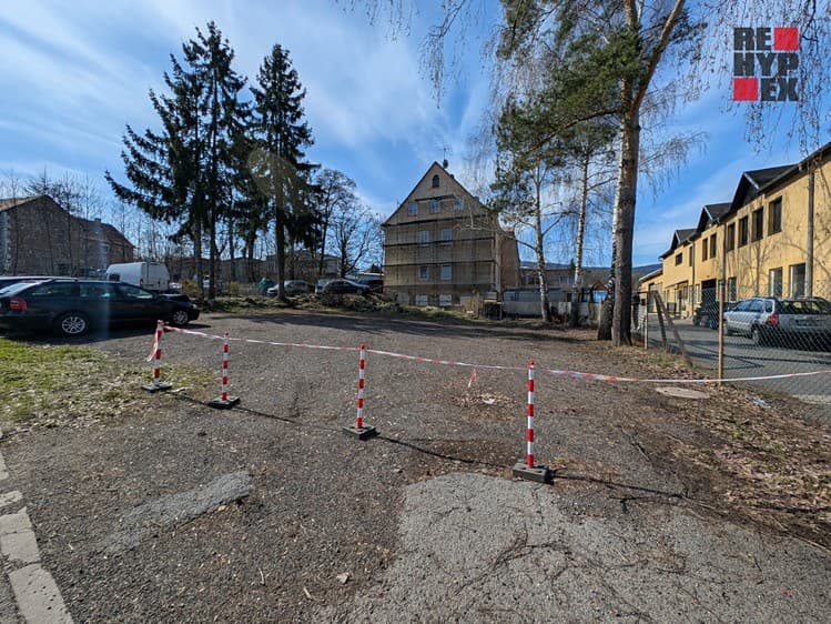 Pronájem pozemku 450 m²