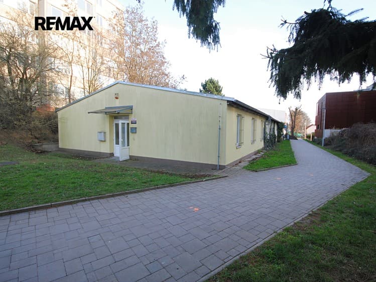 Prodej kanceláře 226 m²