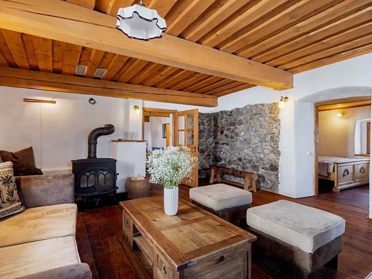 Prodej ubytovacího zařízení 250 m²