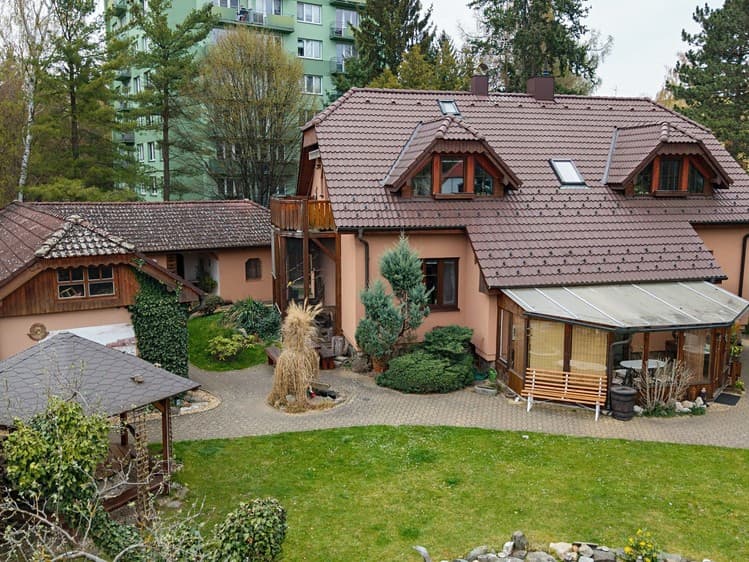Prodej ubytovacího zařízení 334 m²