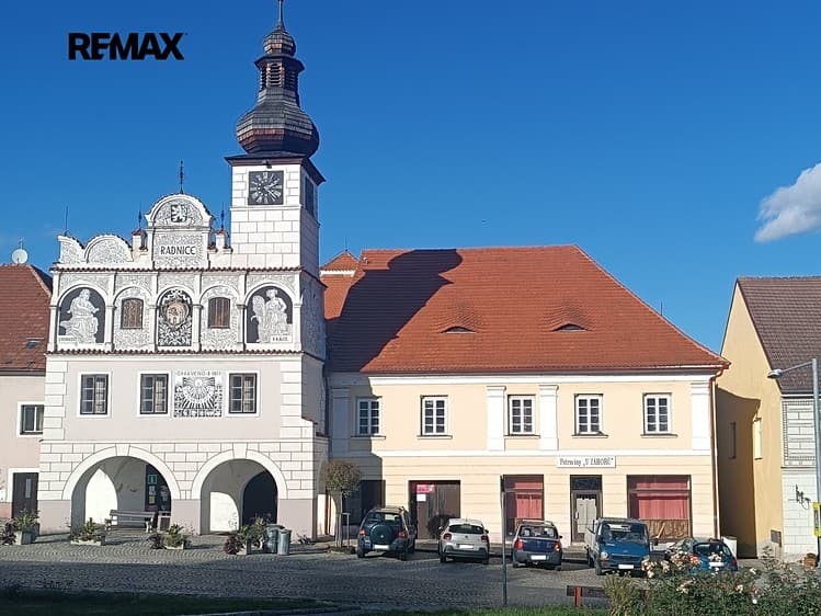 Prodej obchodního prostoru 426 m²