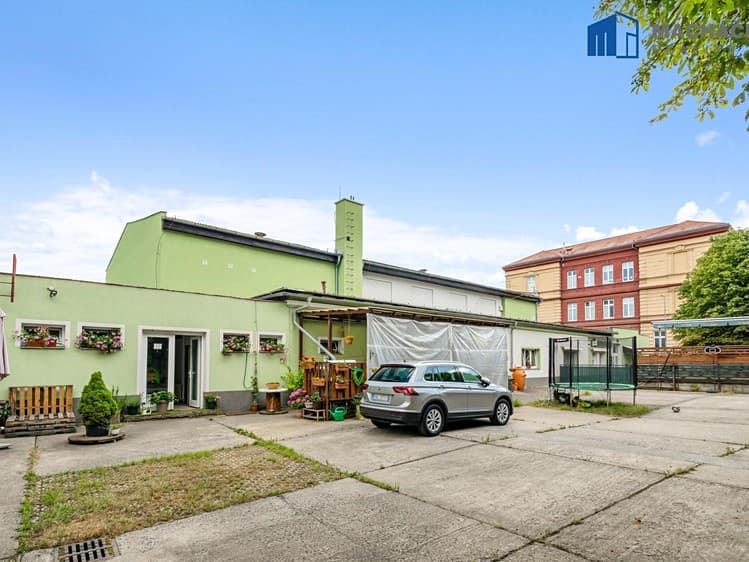 Prodej restaurace 669 m²