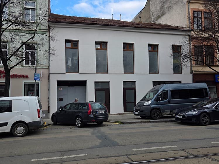 Prodej činžovního domu 220 m²