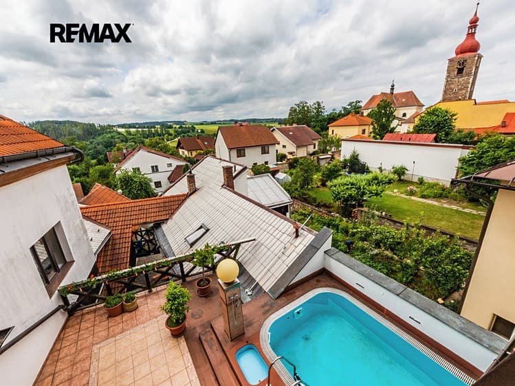 Prodej ubytovacího zařízení 961 m²