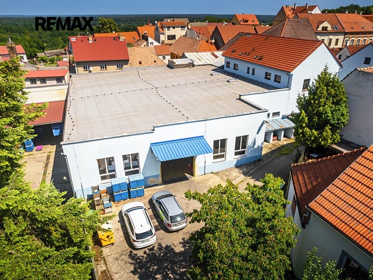 Prodej výrobní haly, prostoru 1 115 m²