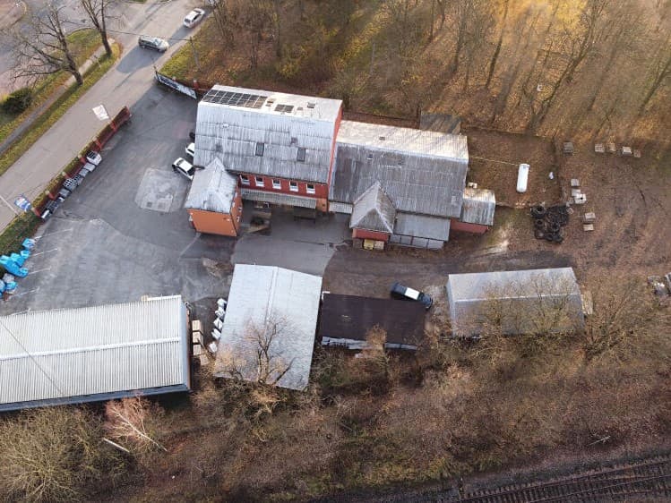 Prodej výrobní haly, prostoru 1 301 m²