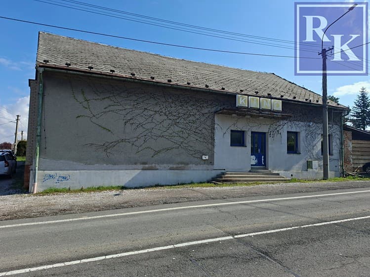 Prodej obchodního prostoru 520 m²