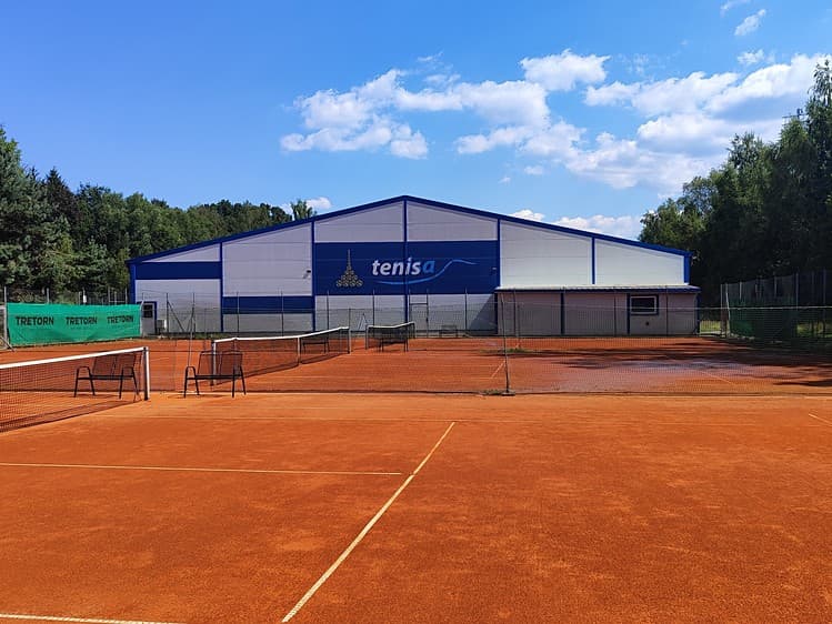 Prodej komerční nemovitosti 1 500 m²