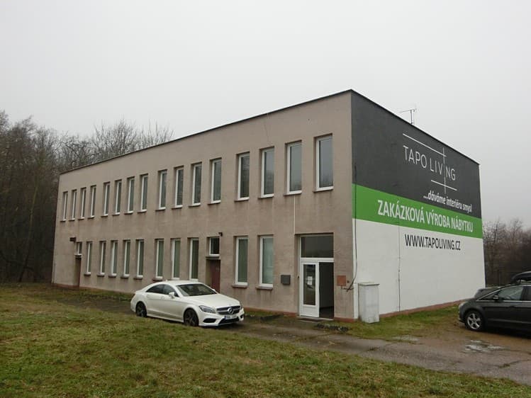 Prodej kanceláře 800 m²