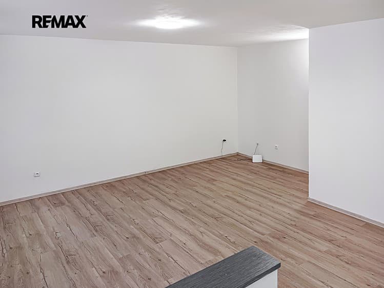 Prodej komerční nemovitosti 37 m²