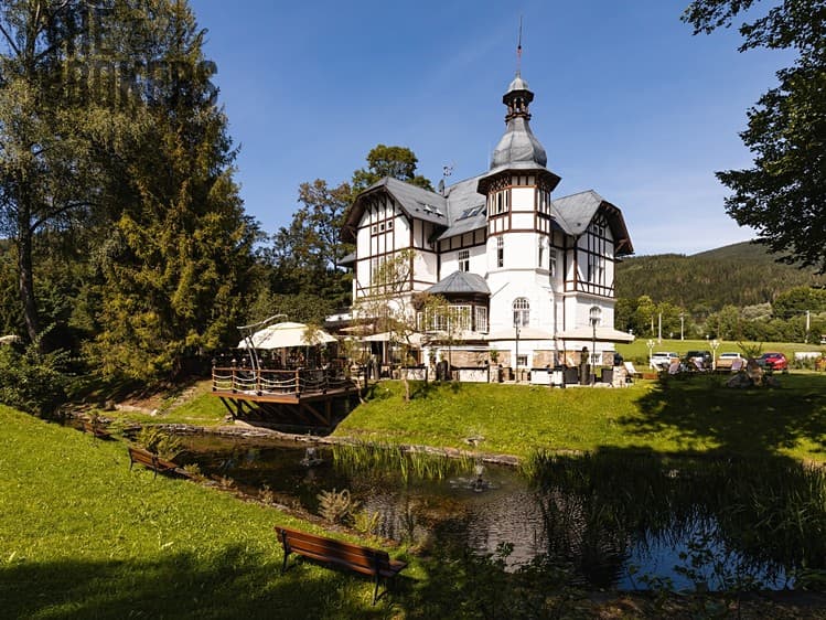 Prodej ubytovacího zařízení 722 m²