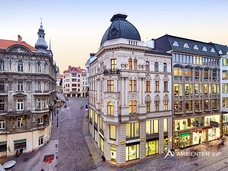 Pronájem kanceláře 506 m²
