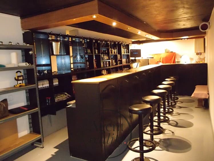 Pronájem obchodního prostoru 180 m²