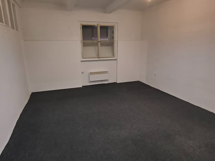 Pronájem kanceláře 66 m²