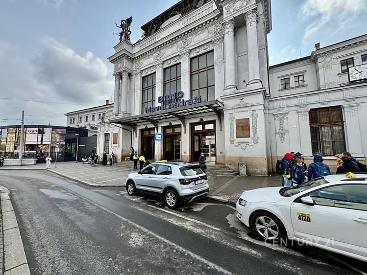 Pronájem obchodního prostoru 30 m²