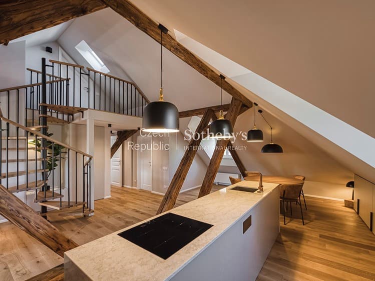 Pronájem bytu 3+kk 118 m² (Mezonet)