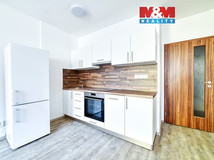Pronájem bytu 1+kk 30 m²
