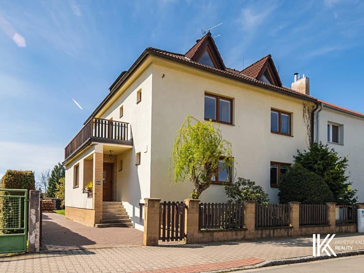 Prodej vícegeneračního domu 332 m², pozemek 1 030 m²