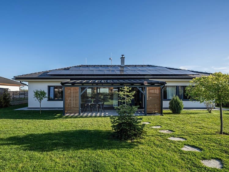 Prodej rodinného domu 143 m², pozemek 818 m²