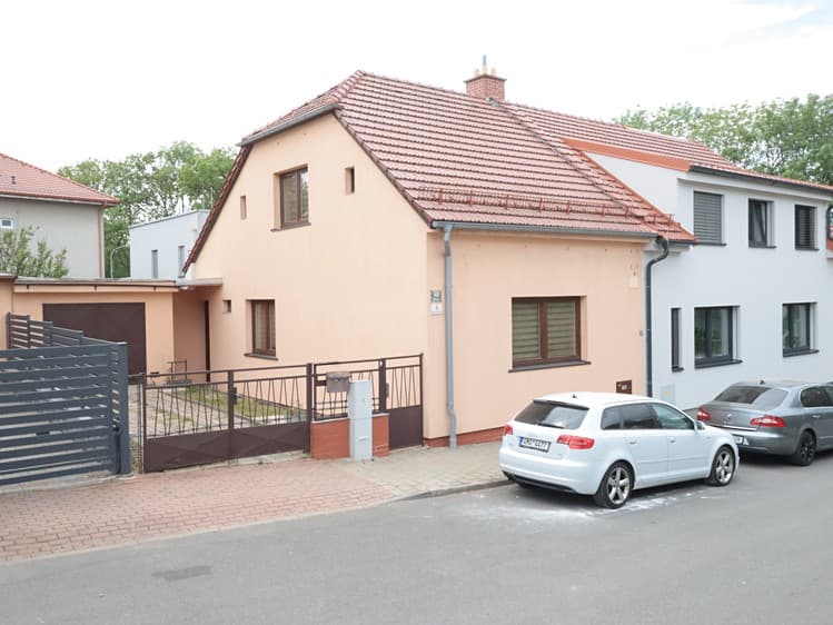 Prodej rodinného domu 93 m², pozemek 154 m²