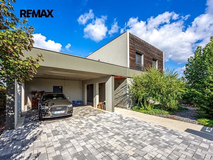 Prodej rodinného domu 177 m², pozemek 827 m²