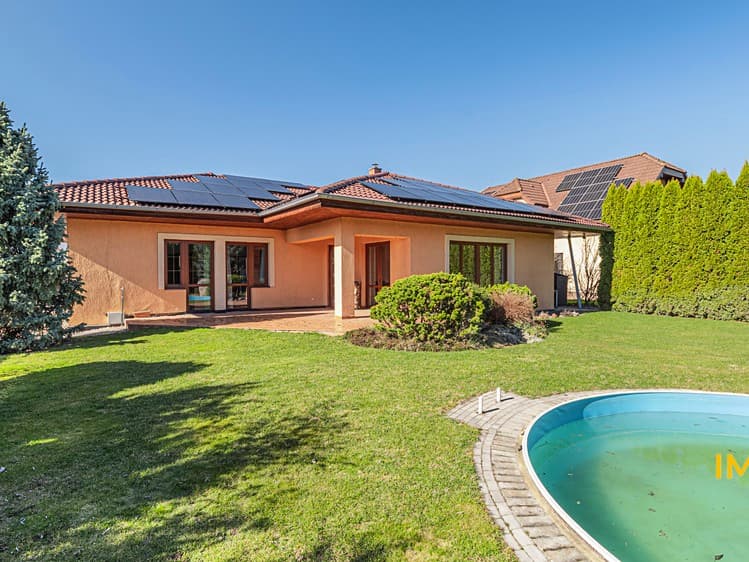 Prodej rodinného domu 145 m², pozemek 820 m²