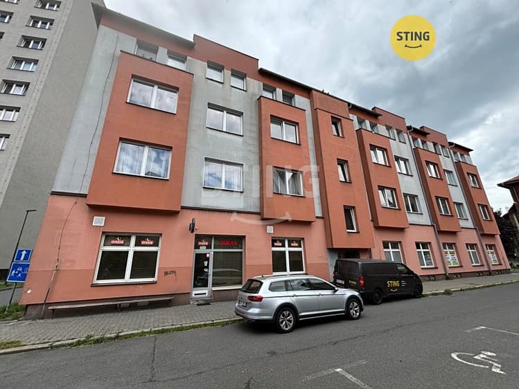 Pronájem obchodního prostoru 90 m²