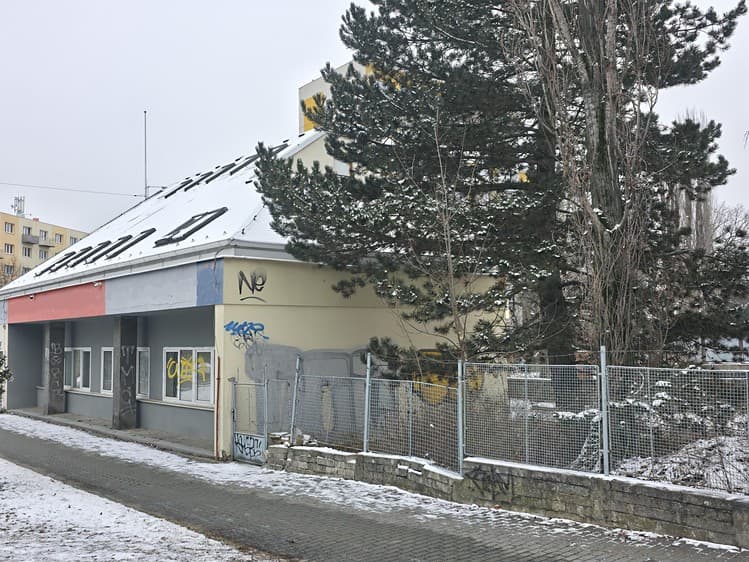 Pronájem výrobní haly, prostoru 132 m²