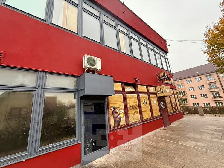 Pronájem obchodního prostoru 150 m²