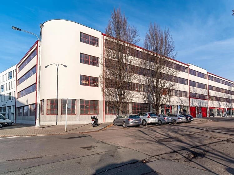 Pronájem komerční nemovitosti 16 m²