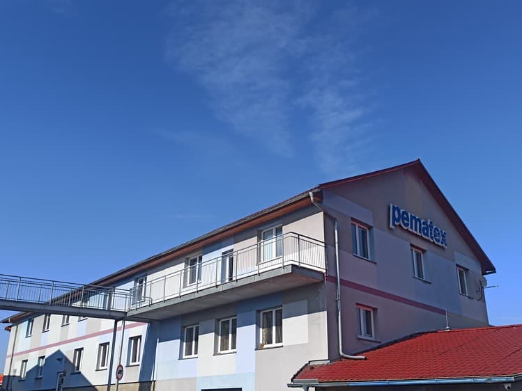 Pronájem skladového prostoru 2 470 m²