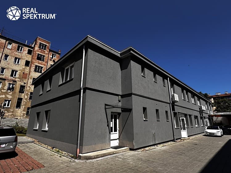 Pronájem kanceláře 125 m²