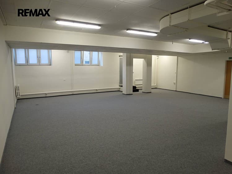Pronájem obchodního prostoru 107 m²