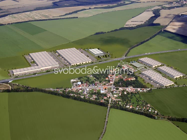 Pronájem skladového prostoru 6 689 m²