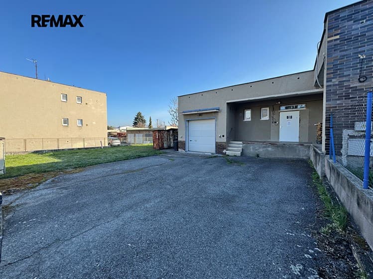 Pronájem obchodního prostoru 75 m²