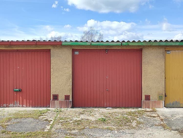 Pronájem garáže 21 m²