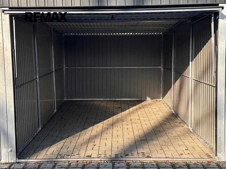 Pronájem garáže 18 m²