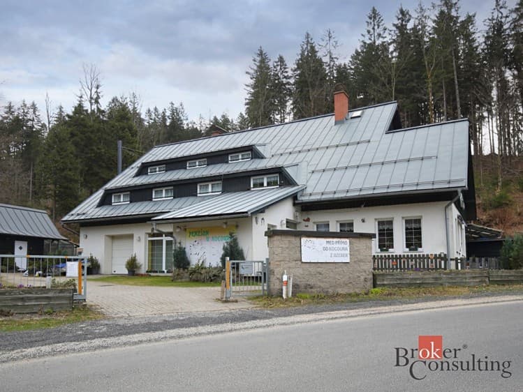 Prodej ubytovacího zařízení 640 m²