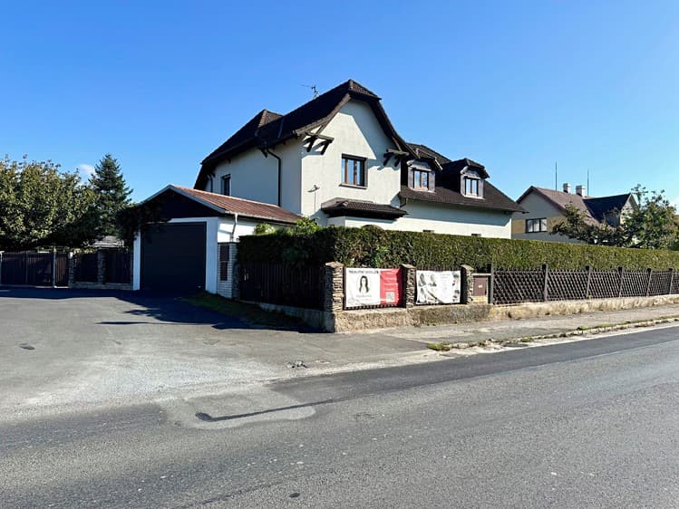 Prodej vícegeneračního domu 414 m², pozemek 939 m²