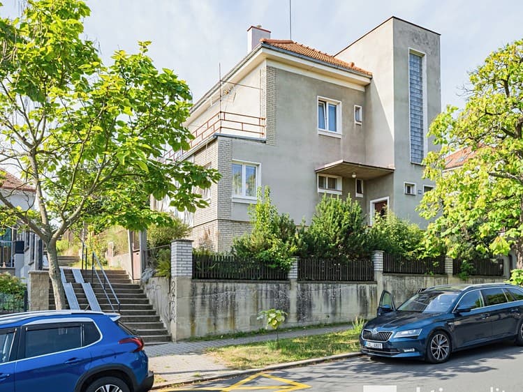 Prodej vily 233 m², pozemek 557 m²