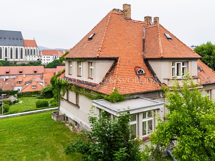 Prodej vily 469 m², pozemek 874 m²