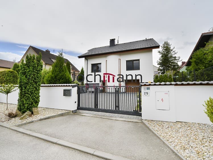 Pronájem bytu 3+kk 91 m² (Podkrovní)
