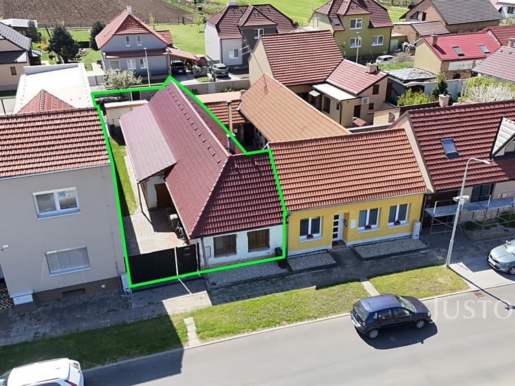 Prodej rodinného domu 97 m², pozemek 326 m²