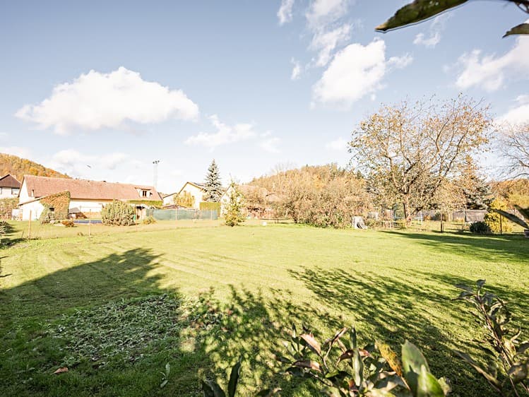 Prodej stavebního pozemku 662 m²