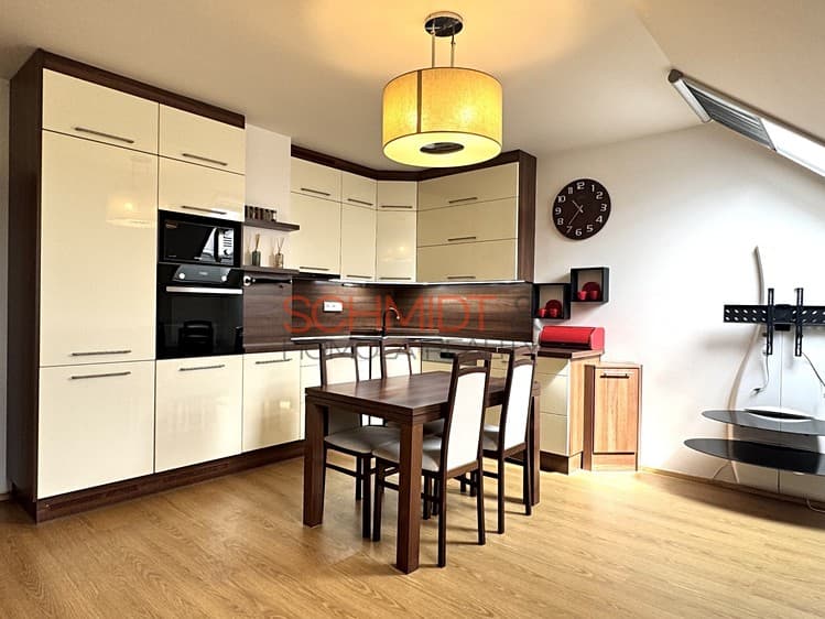 Pronájem bytu 2+kk 52 m²