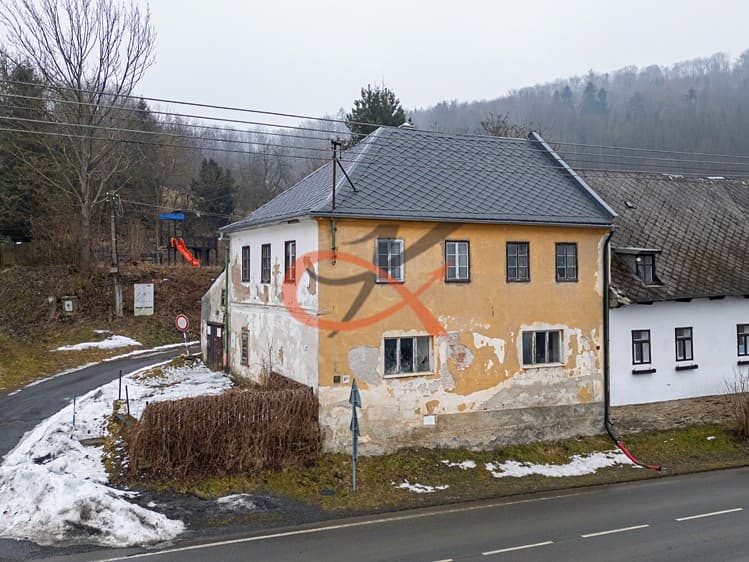 Prodej rodinného domu 300 m², pozemek 202 m²