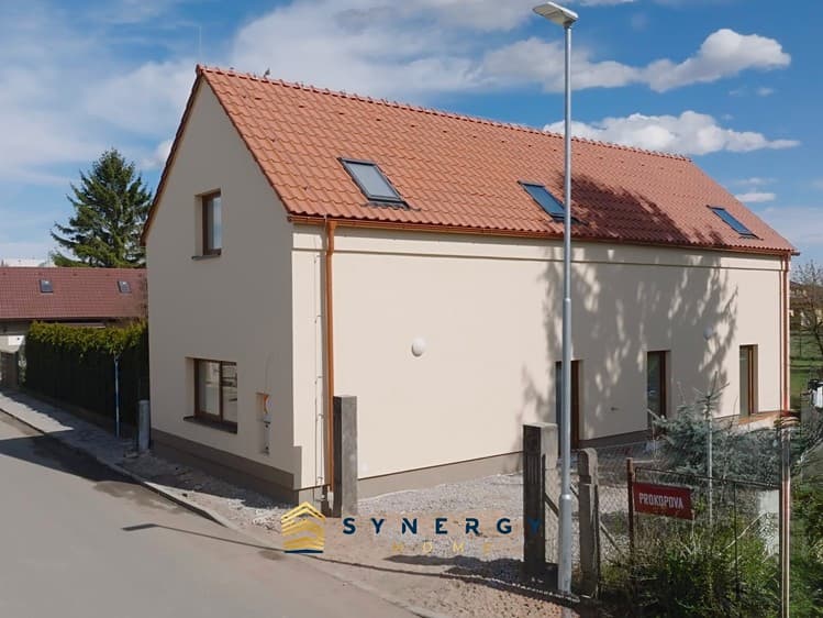Prodej rodinného domu 130 m², pozemek 229 m²