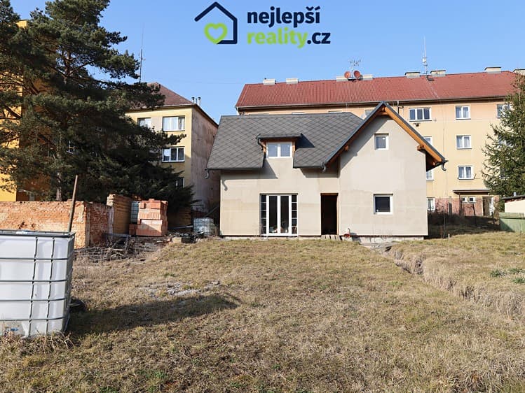 Prodej rodinného domu 94 m², pozemek 1 000 m²